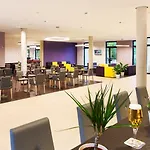 Messe & Airport 3*
