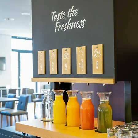 فندق Messe & Airport