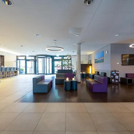 Messe & Airport Hotell