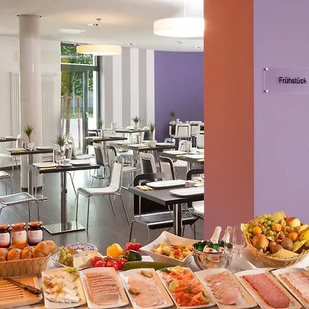 Messe & Airport Hotell