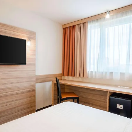 Messe & Airport Hotell