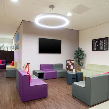 فندق Messe & Airport