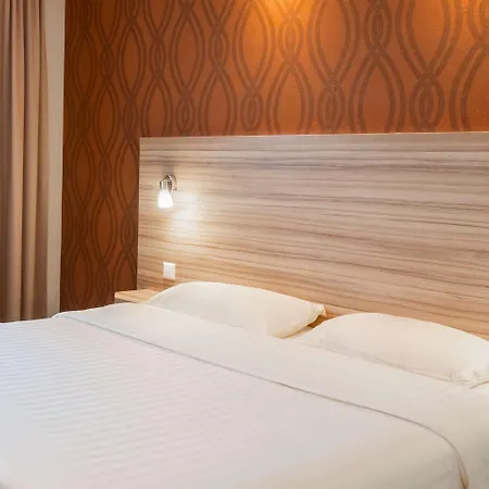 Messe & Airport Hotell