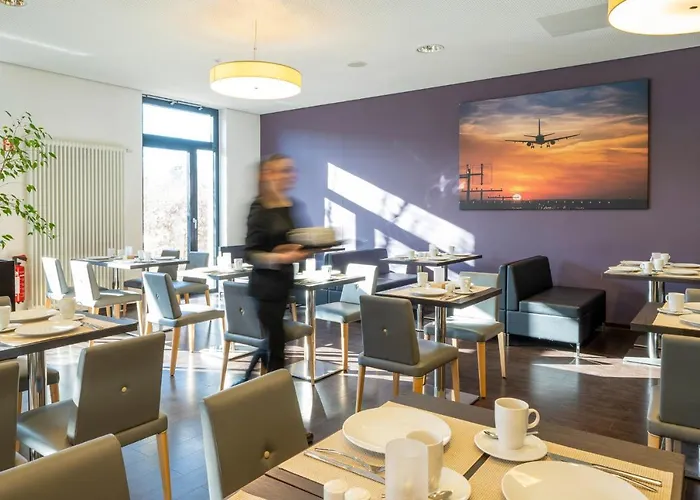 Messe & Airport 3* Stuttgart