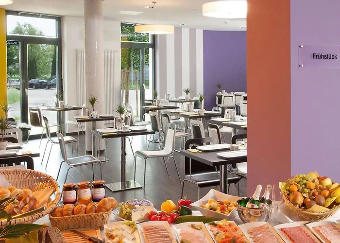 Messe & Airport Hotel 3*