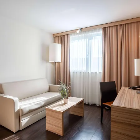 Messe & Airport 3* Estugarda