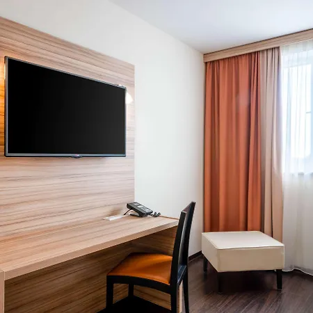 Messe & Airport 3* Stuttgart