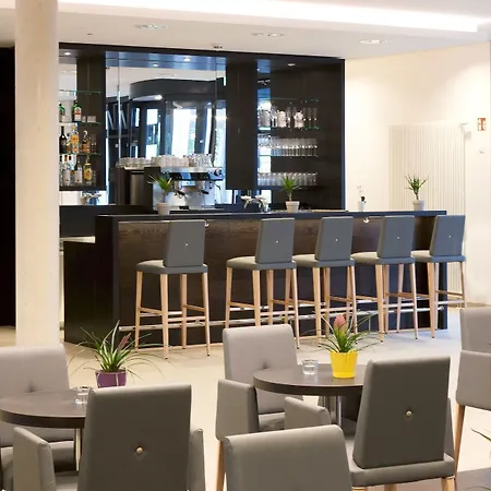 Hotel Messe & Airport 3*