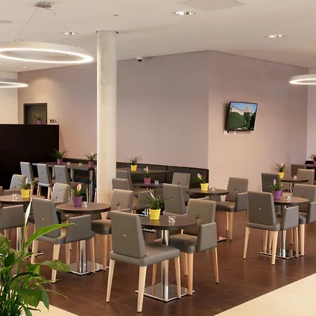 Messe & Airport 3* Estugarda
