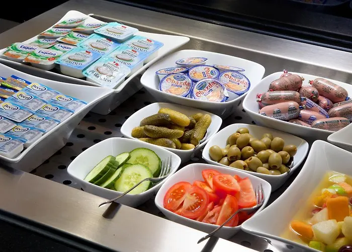 Отель Messe & Airport